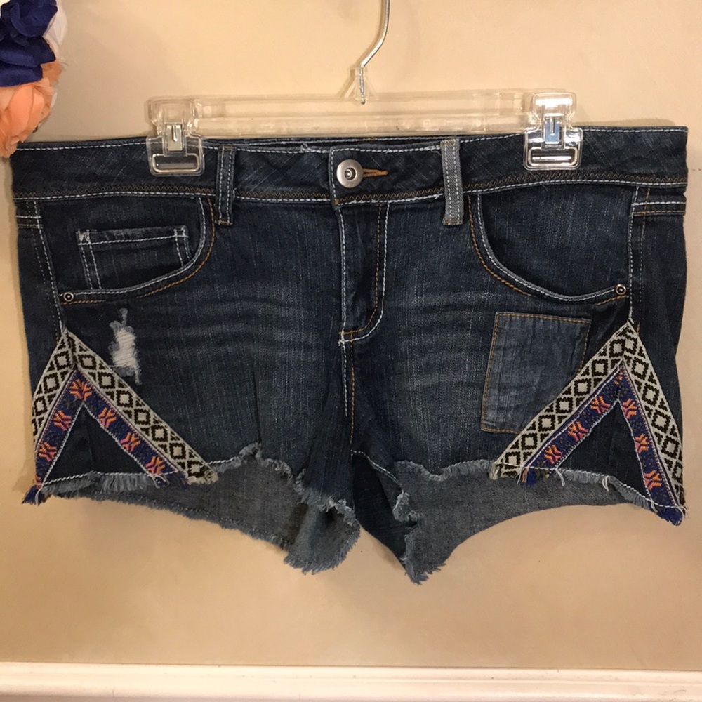 Mudd Aztec trim distressed mid-rise jean shorts